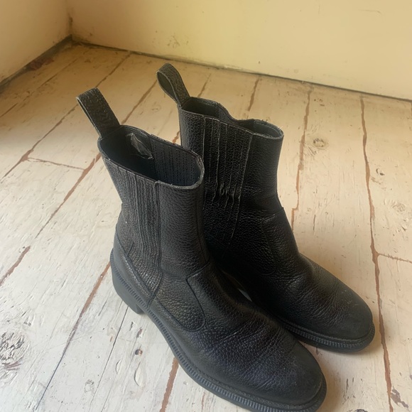 Dr. Martens black Chelsea boots - Picture 3 of 4